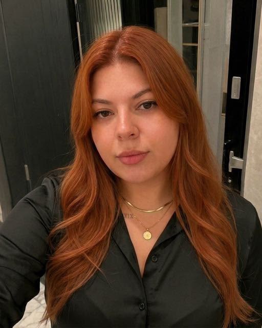 Isabella Carvalho, corretora de imóveis